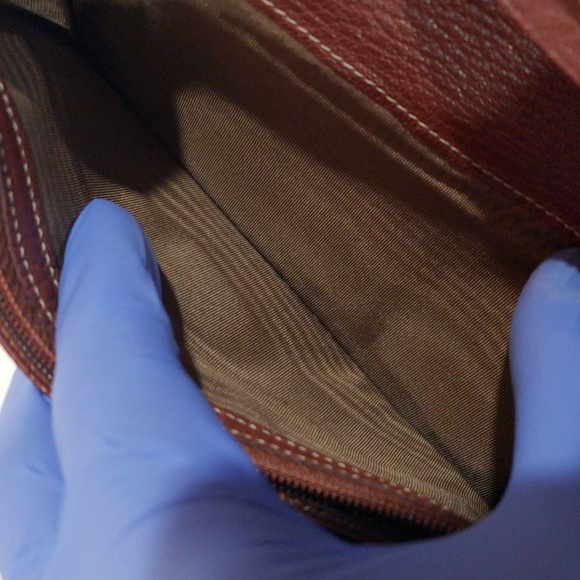 Salvatore Ferragamo Women’s Luxury Wallet | Brown Leather Snap Closure - 7"x3" - Picture 14 of 15